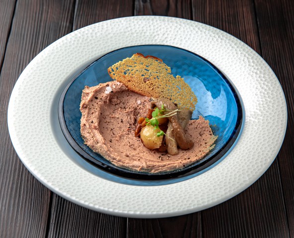 Chicken liver mousse with onion gem